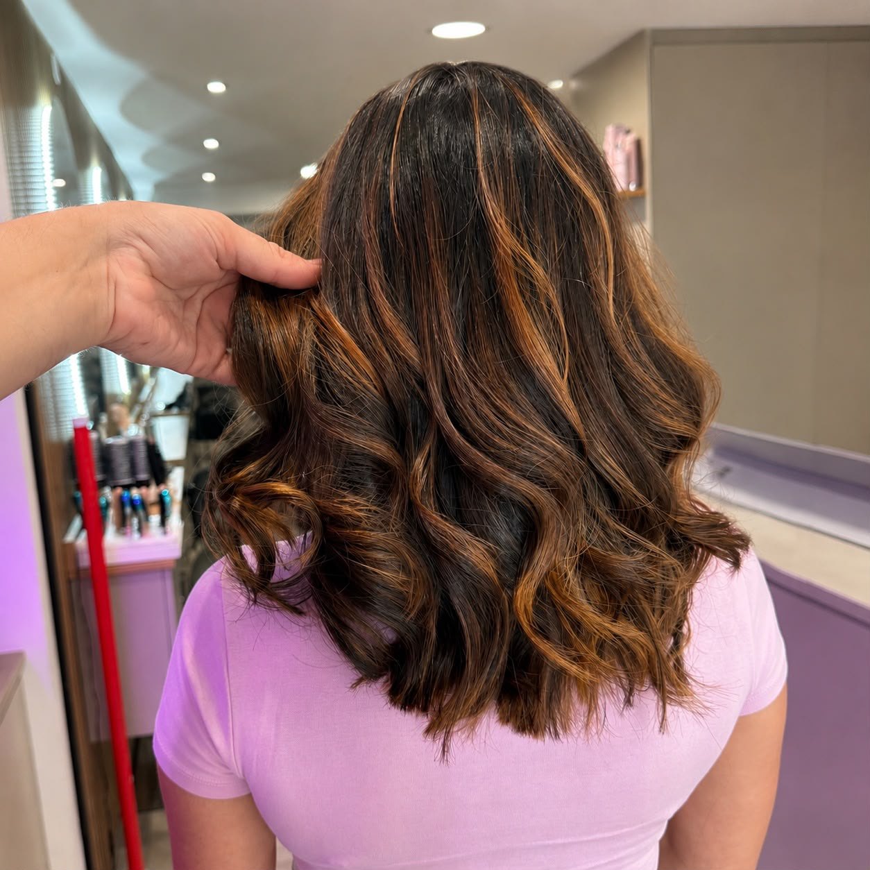 Coupe et brushing réalisés au salon